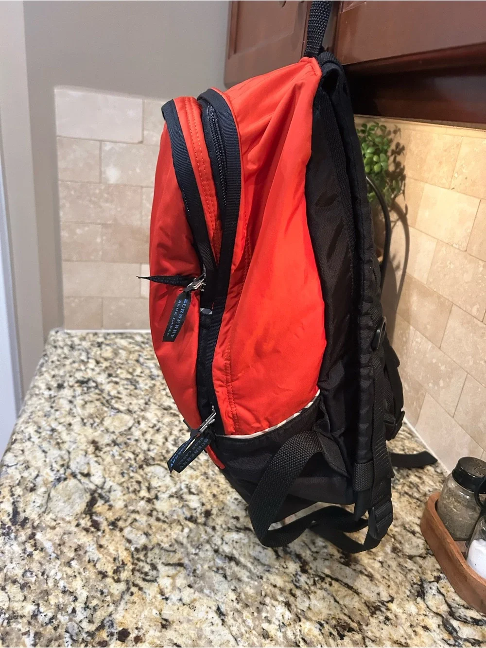 Burberry carry bold
